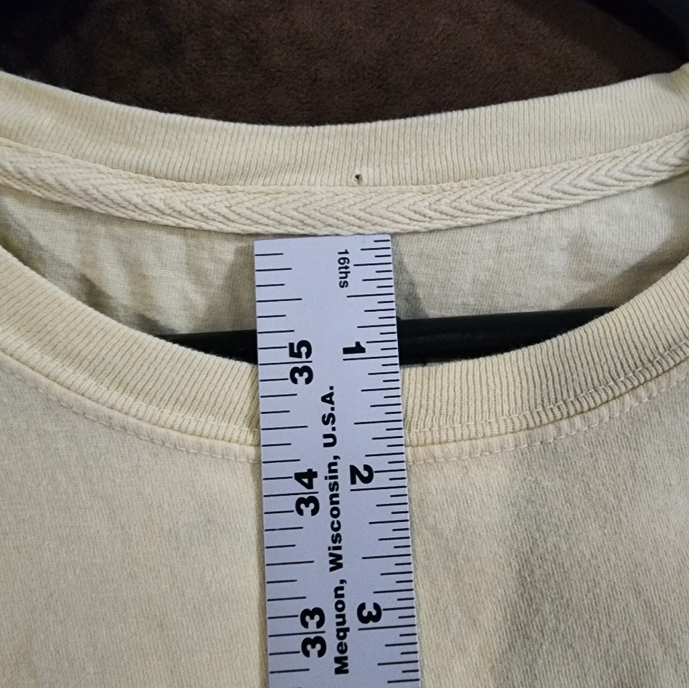 Buc-ee's Shirt - Picture 4 of 9
